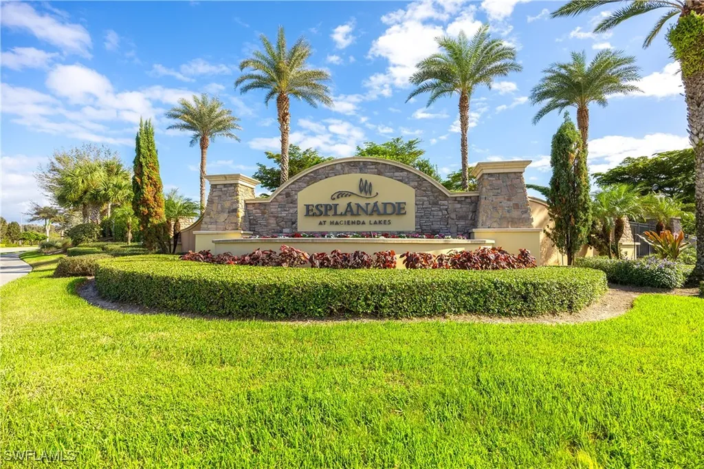 8110 Calle Canovas Street Naples FL 34114