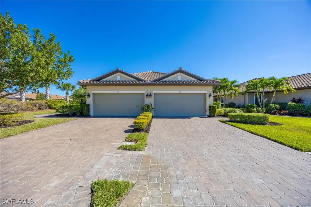 8110 Calle Canovas Street Naples FL 34114
