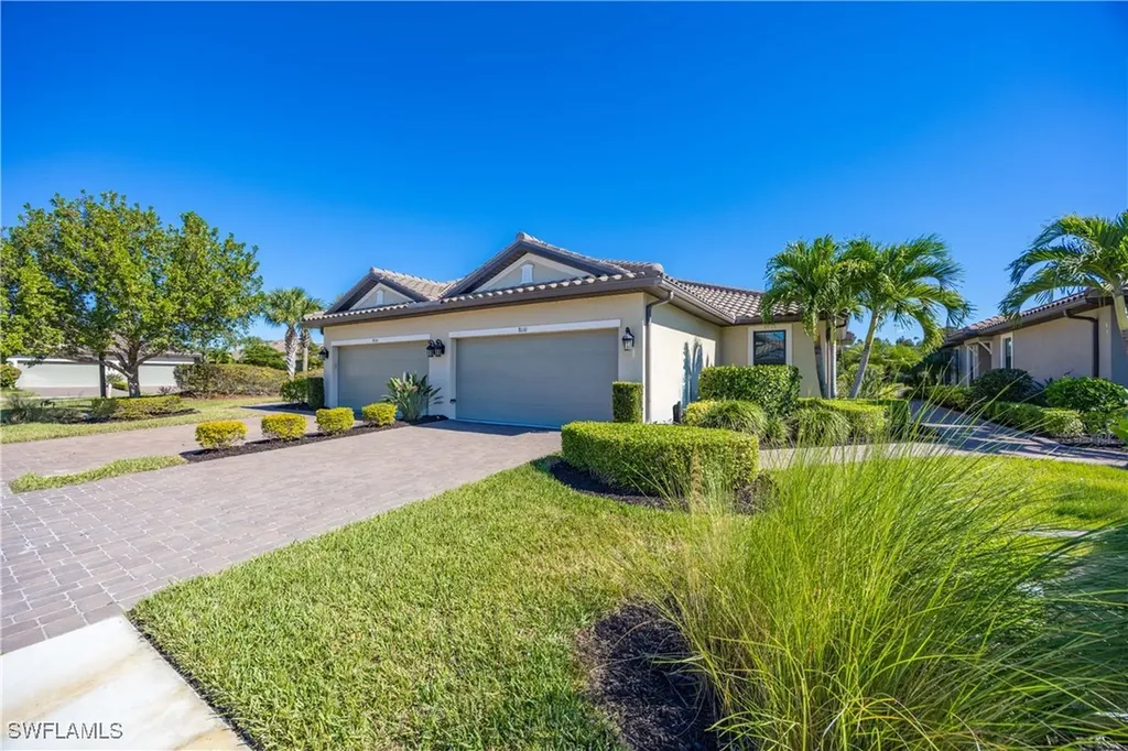 8110 Calle Canovas Street Naples FL 34114