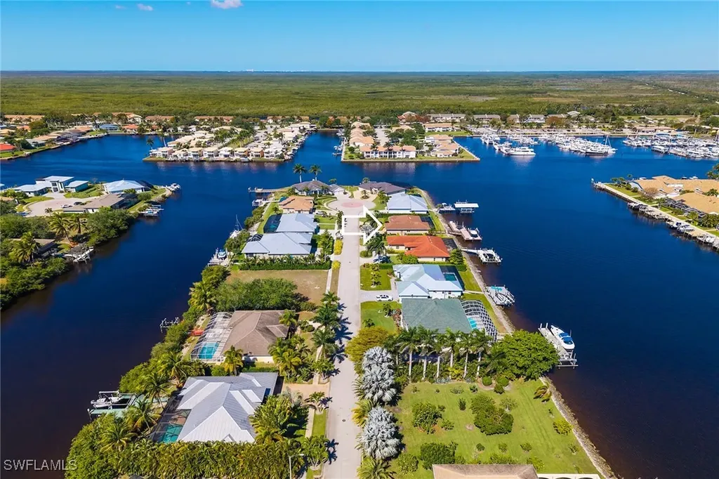 Naples FL, 171 Sunset Cay