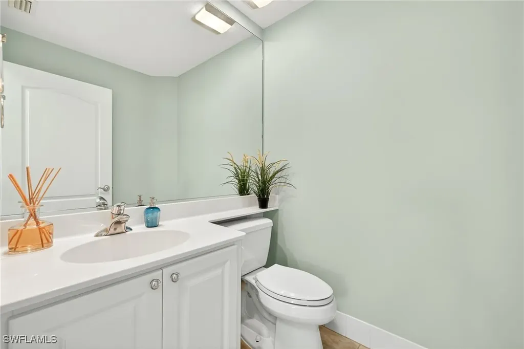 6096 Towncenter Circle Naples FL 34119
