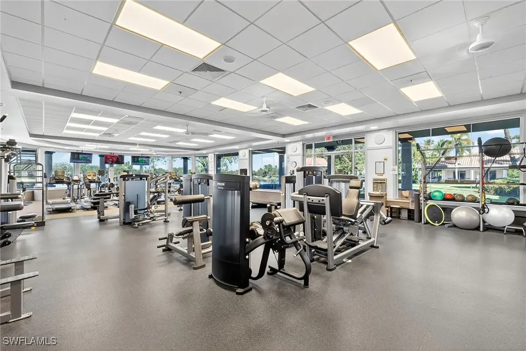 6096 Towncenter Circle Naples FL 34119