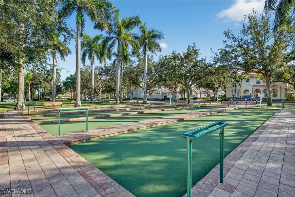 6096 Towncenter Circle Naples FL 34119