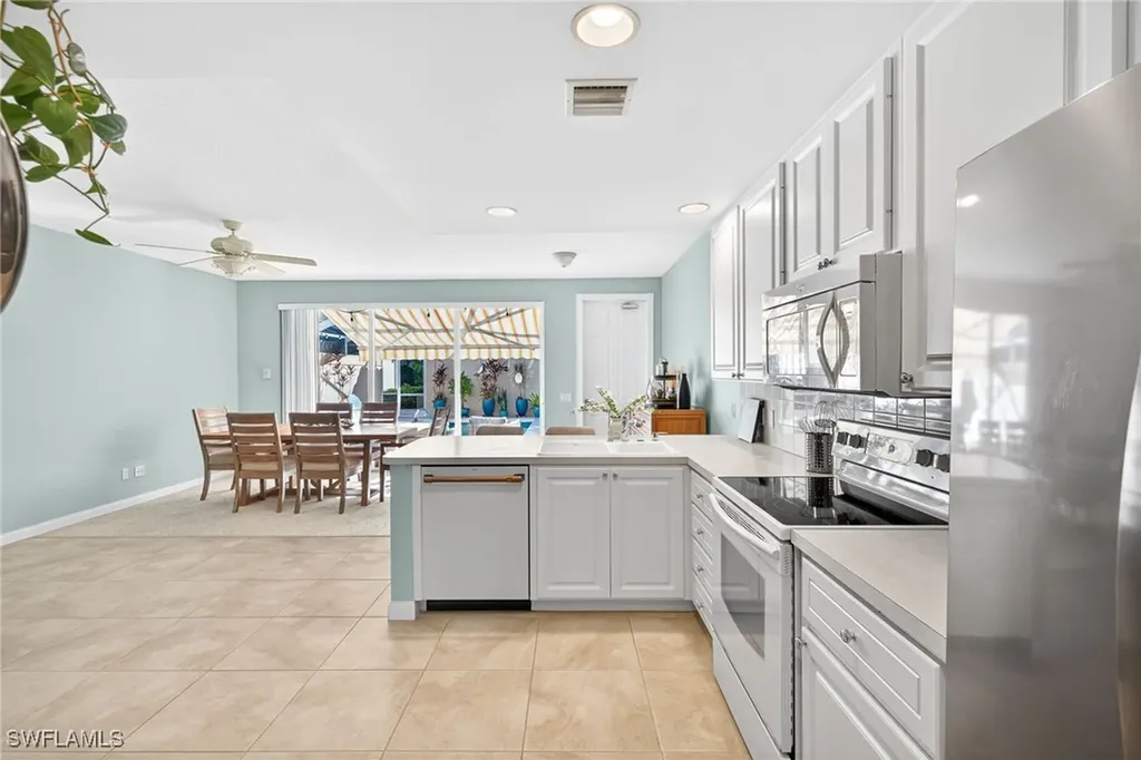 6096 Towncenter Circle Naples FL 34119