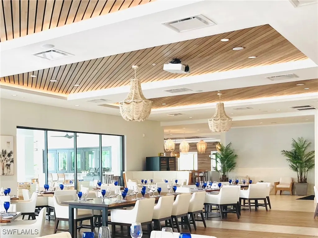 275 Indies Way Naples FL 34110