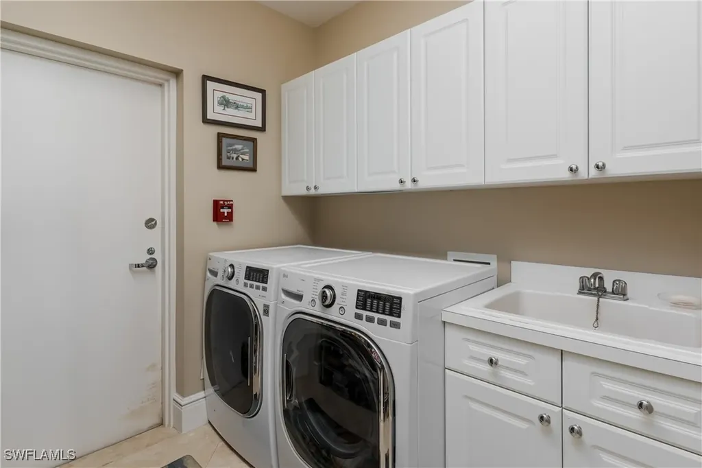1079 Bald Eagle Drive Marco Island FL 34145