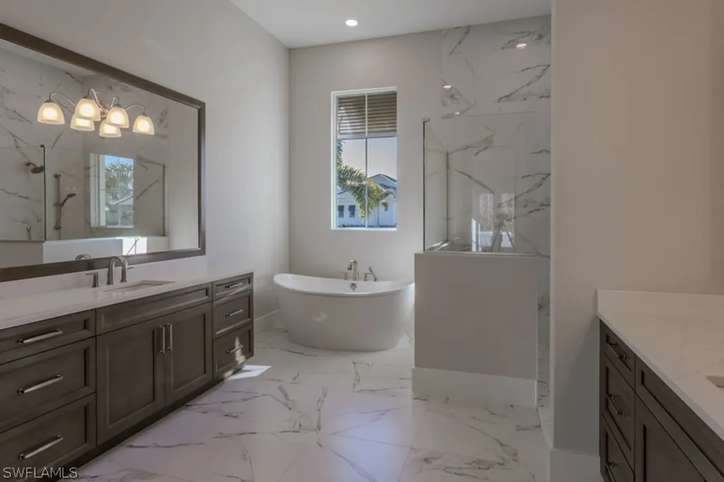 9535 Caymas Way N Naples FL 34114
