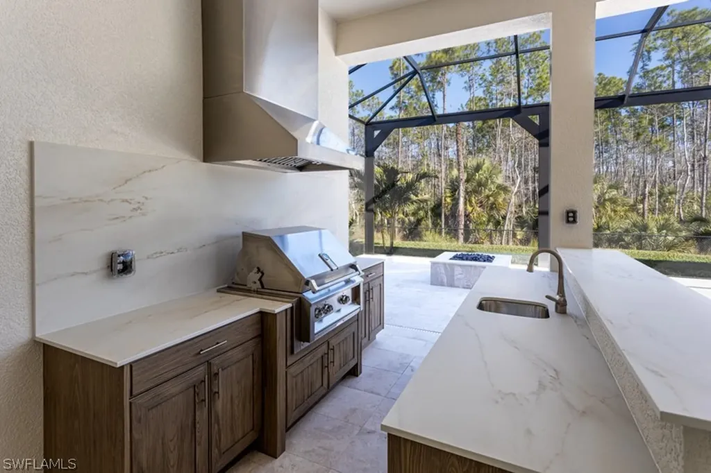 9535 Caymas Way N Naples FL 34114