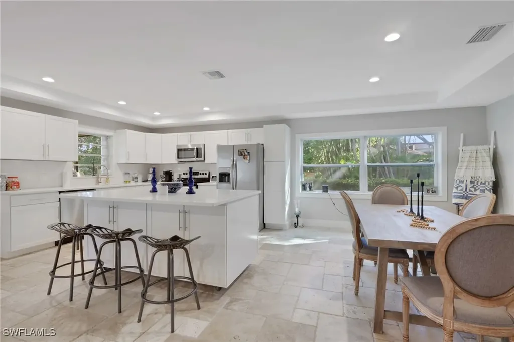687 Cypress Way E Naples FL 34110