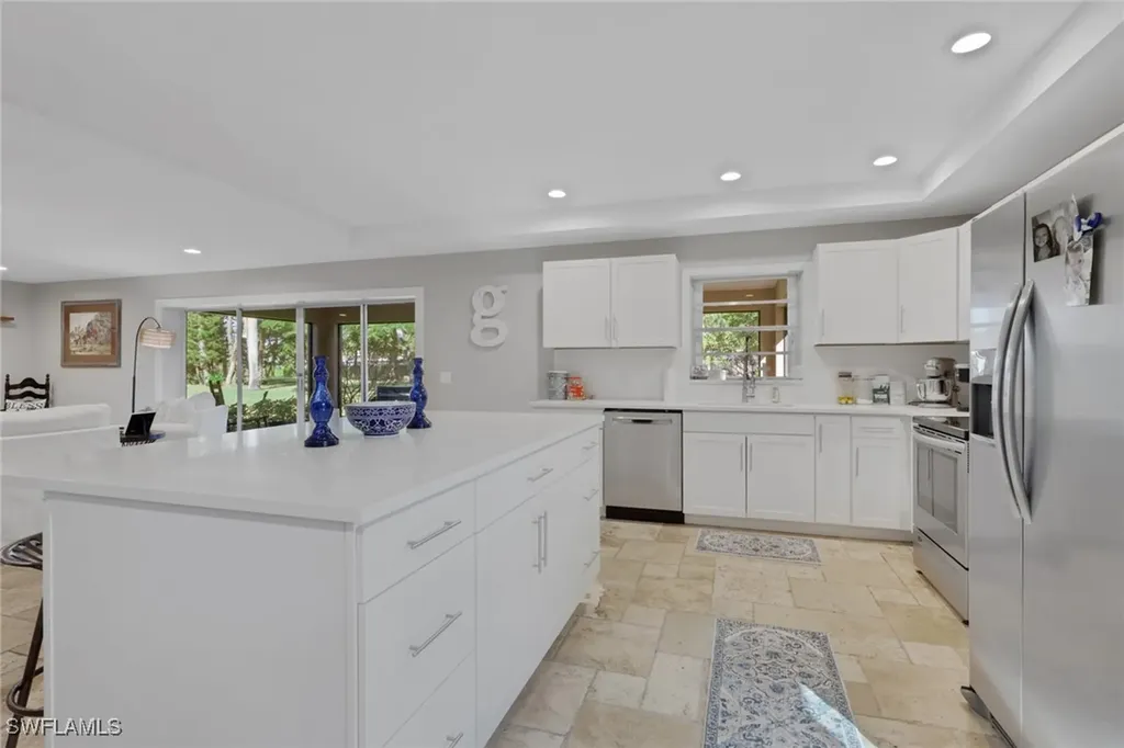 687 Cypress Way E Naples FL 34110