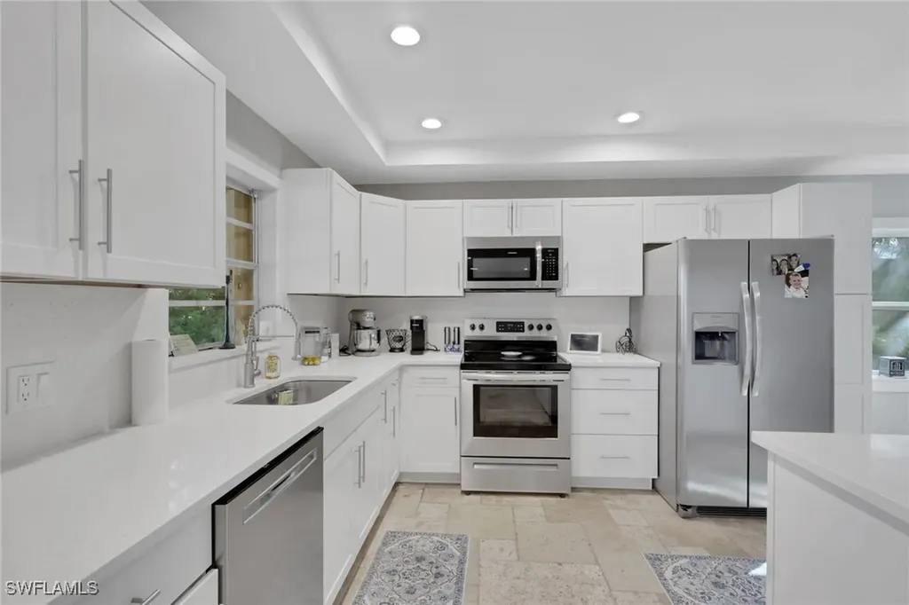 687 Cypress Way E Naples FL 34110