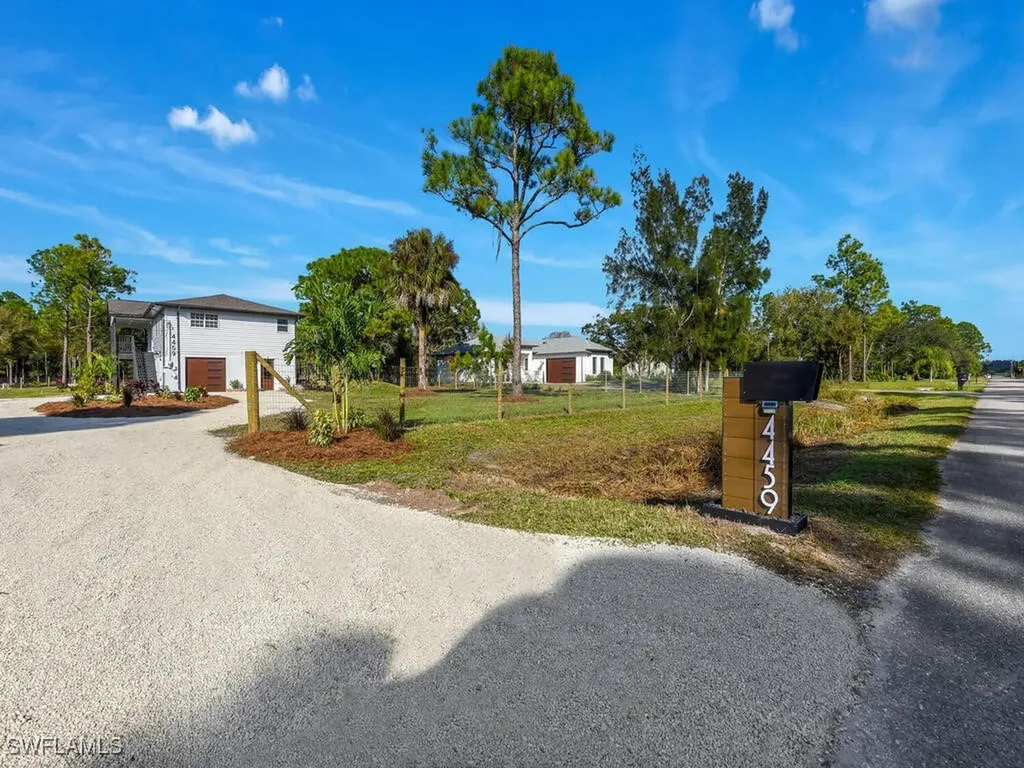 4459 47th Avenue NE Naples FL 34120