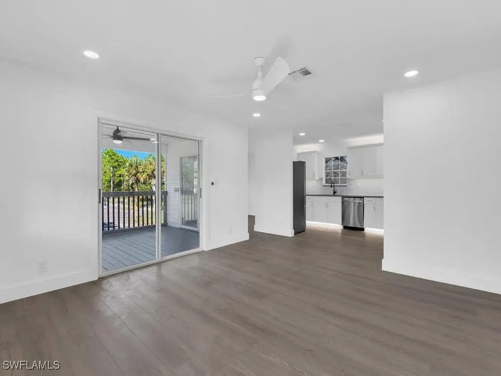 4459 47th Avenue NE Naples FL 34120