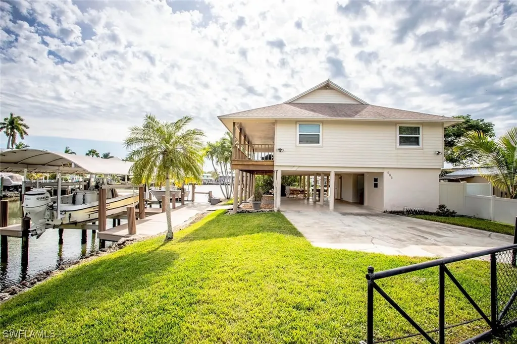 604 Sunset Court Goodland FL 34140