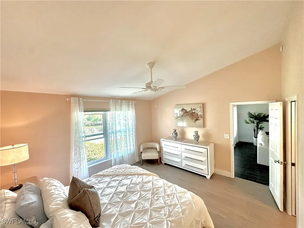 9828 Luna Circle Naples FL 34109