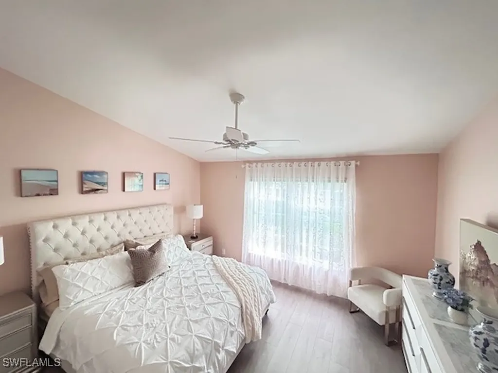 9828 Luna Circle Naples FL 34109