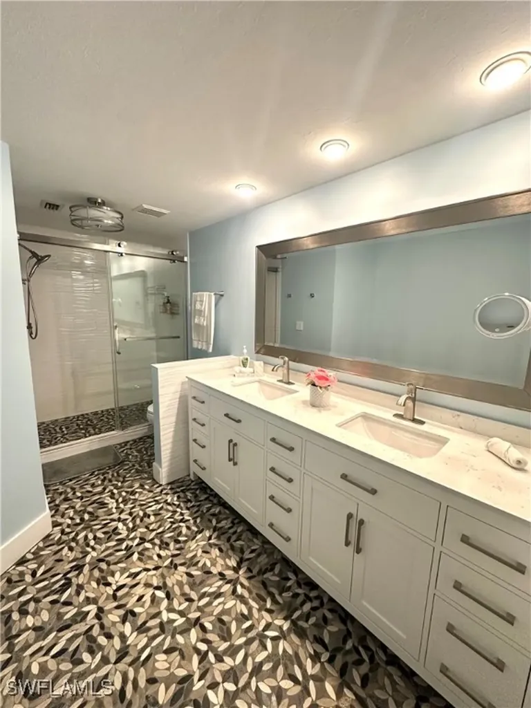 9828 Luna Circle Naples FL 34109