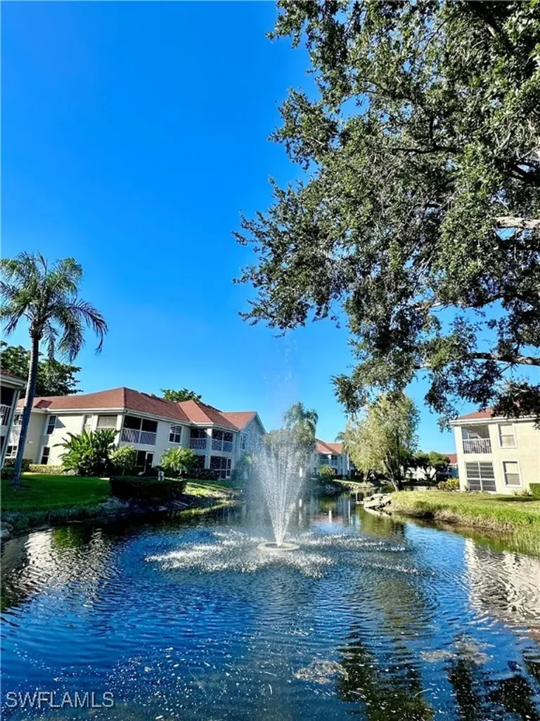 9828 Luna Circle Naples FL 34109
