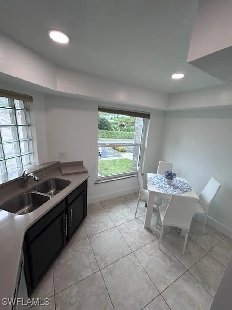 9828 Luna Circle Naples FL 34109
