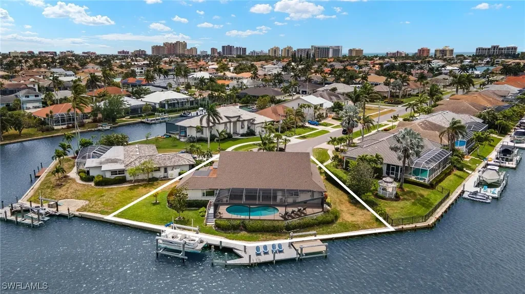 1236 Lamplighter Court Marco Island FL 34145