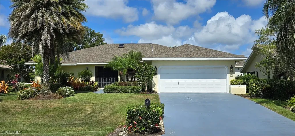 1747 Sandpiper Street Naples FL 34102