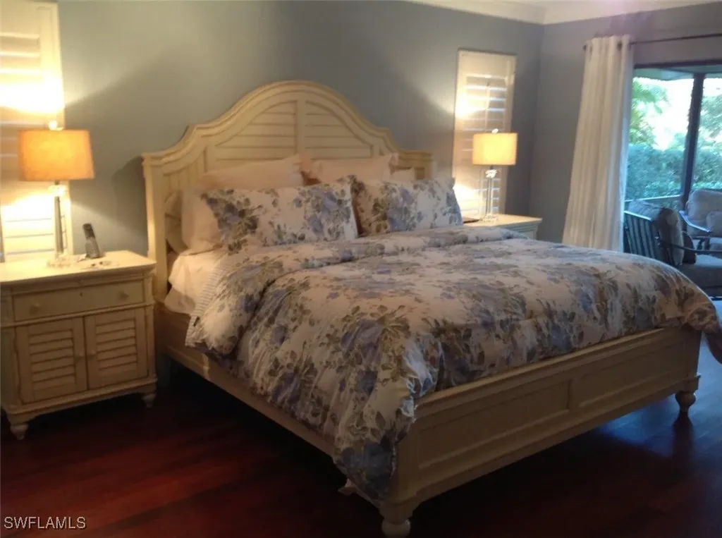 1747 Sandpiper Street Naples FL 34102