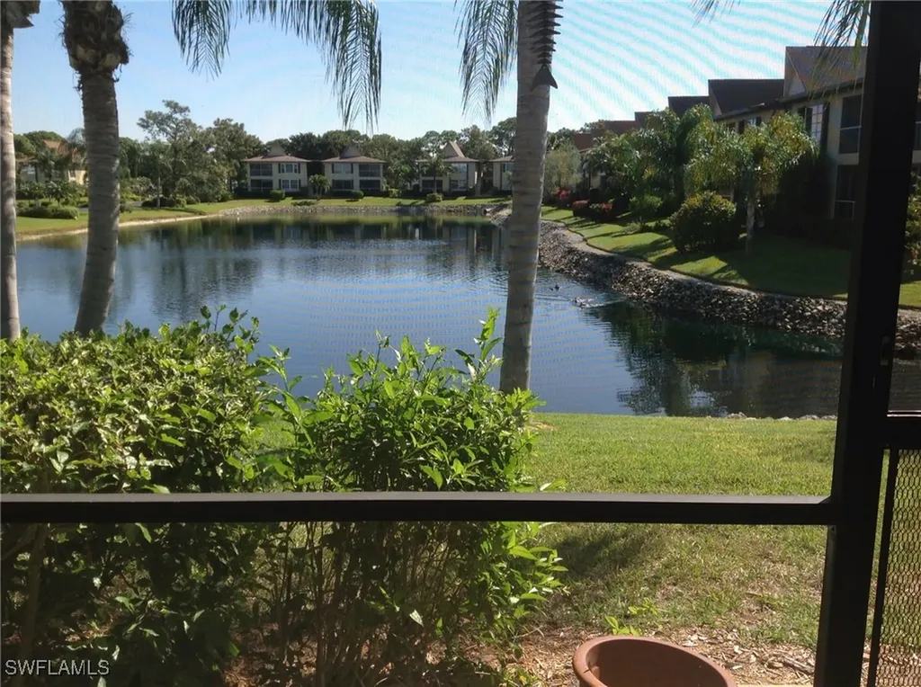 1747 Sandpiper Street Naples FL 34102