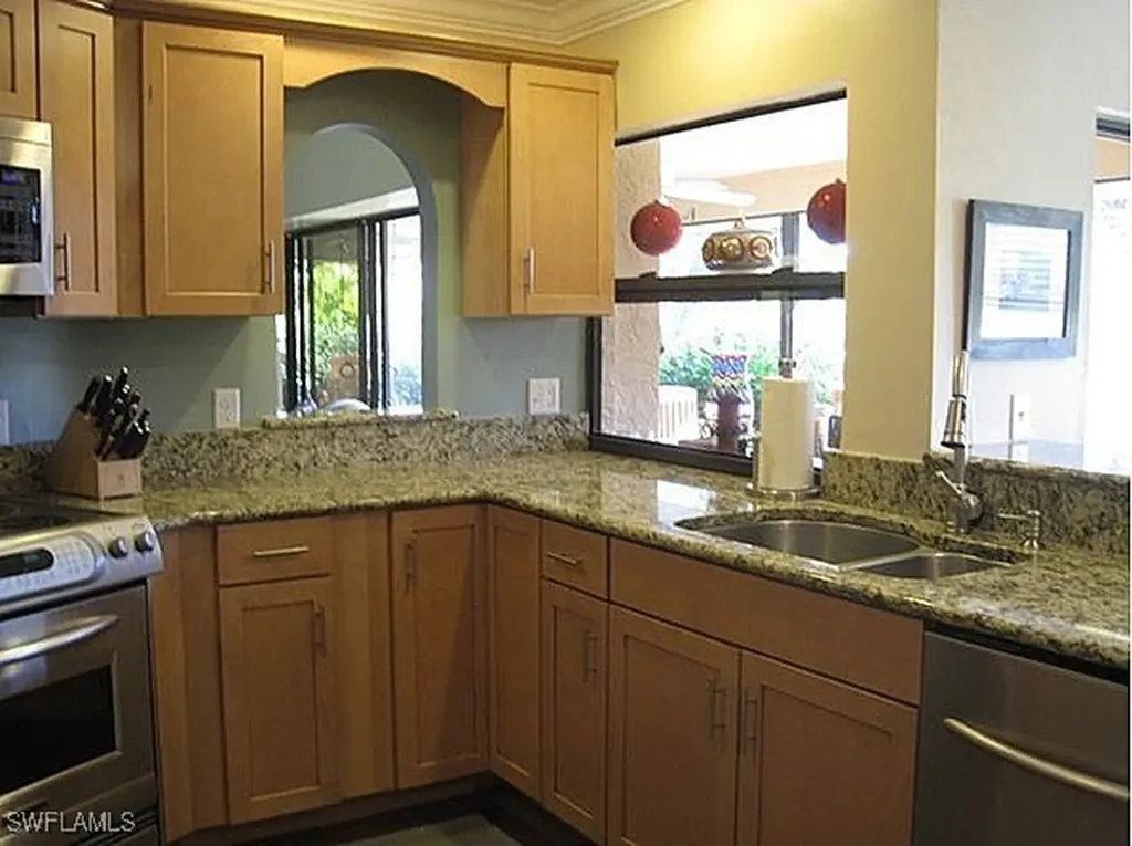 1747 Sandpiper Street Naples FL 34102