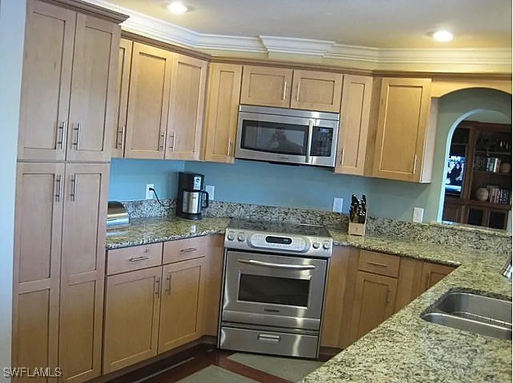 1747 Sandpiper Street Naples FL 34102