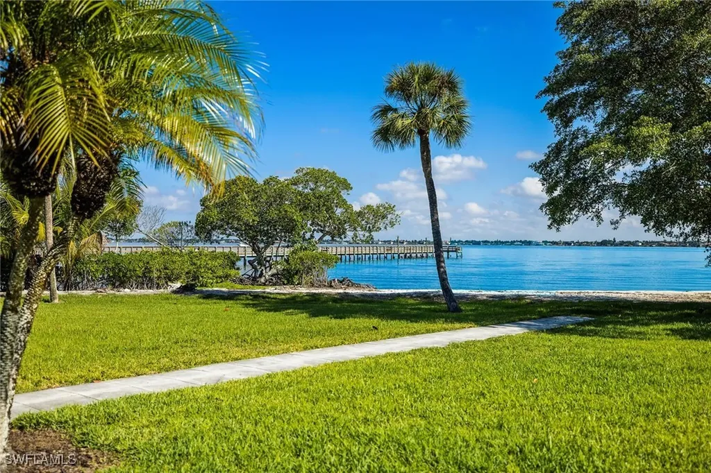 15214 Cape Sable Lane Fort Myers FL 33908