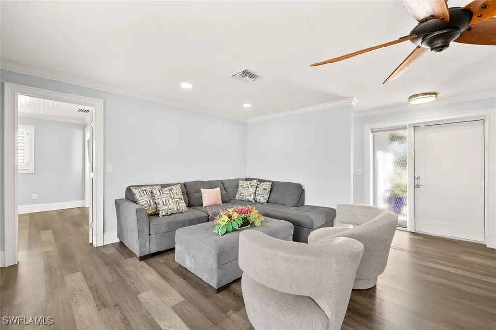 1400 Marlin Drive Naples FL 34102