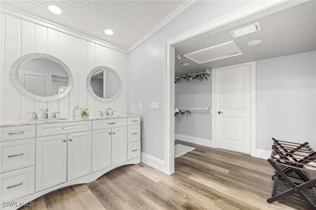 1400 Marlin Drive Naples FL 34102