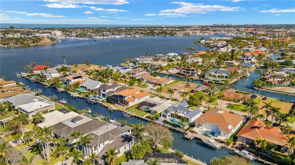 1400 Marlin Drive Naples FL 34102