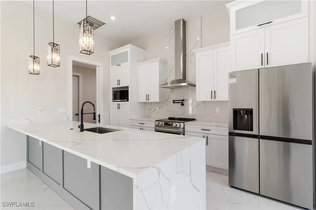 2015 NW 21 Street Cape Coral FL 33993