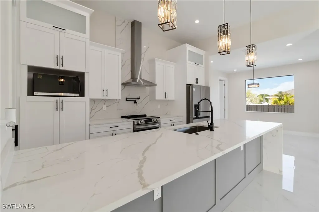 2015 NW 21 Street Cape Coral FL 33993