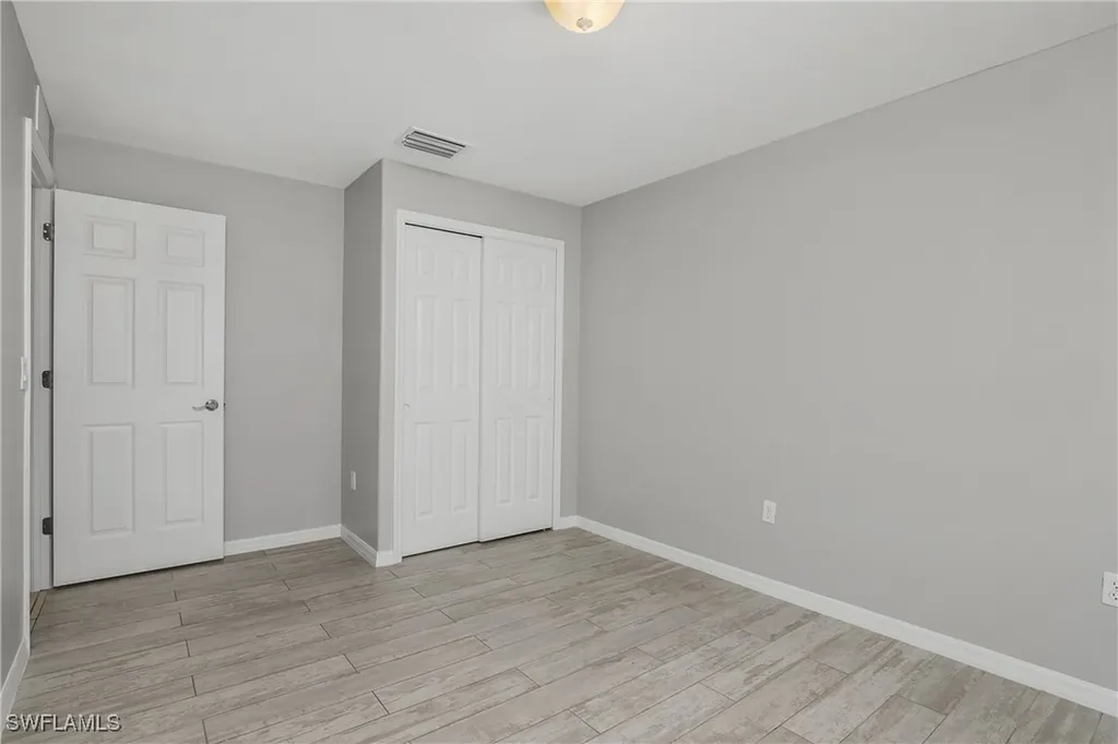 2022 Fairmont Lane Naples FL 34120