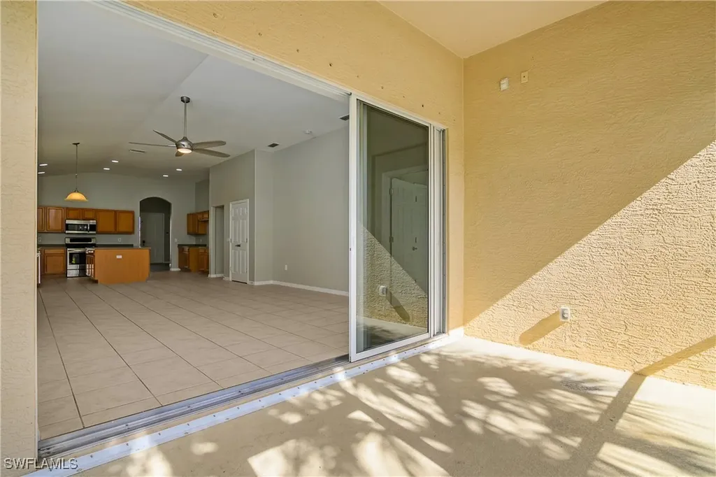 2022 Fairmont Lane Naples FL 34120