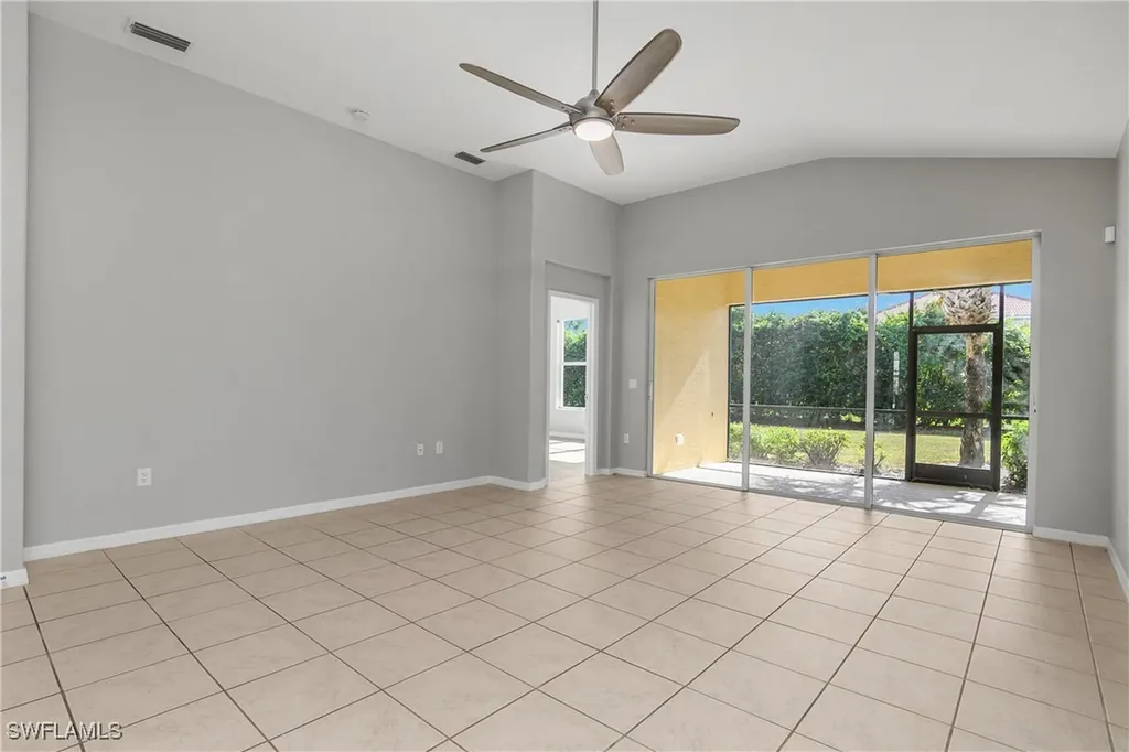 2022 Fairmont Lane Naples FL 34120