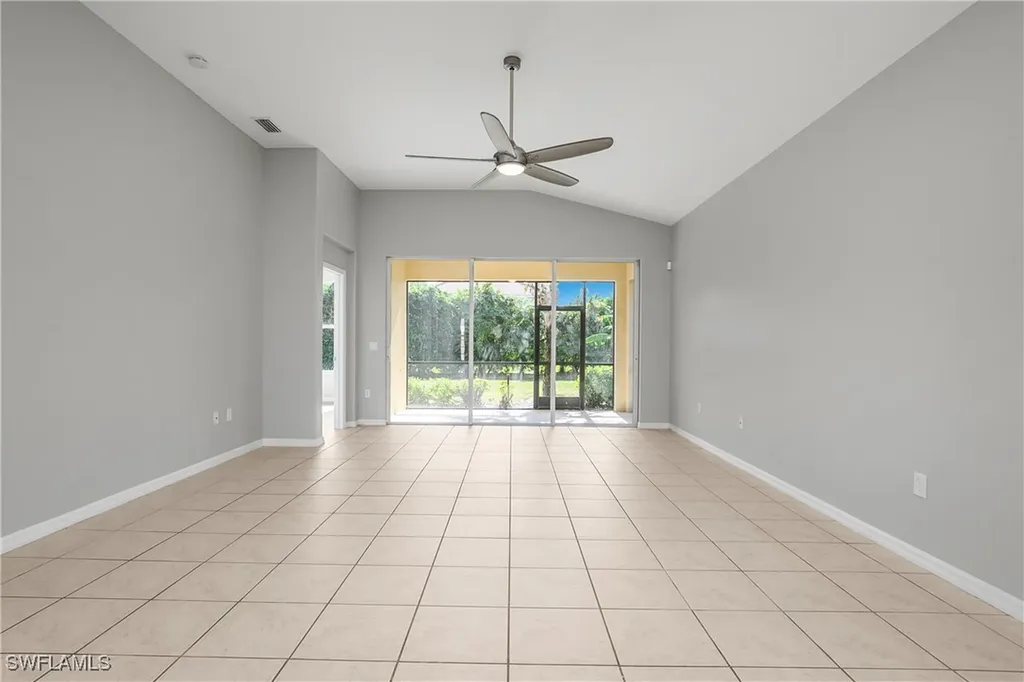 2022 Fairmont Lane Naples FL 34120