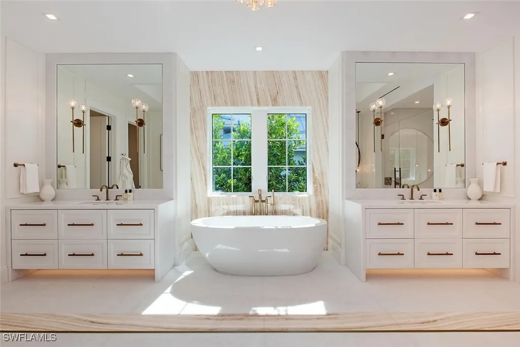 1731 Gordon Drive Naples FL 34102