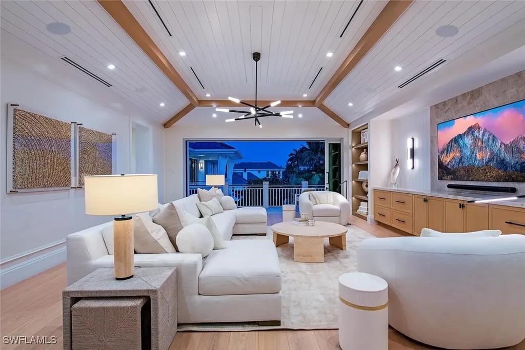 1731 Gordon Drive Naples FL 34102