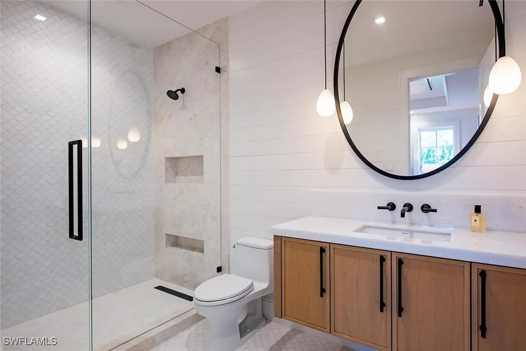 1731 Gordon Drive Naples FL 34102