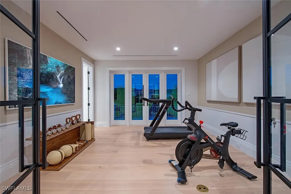 1731 Gordon Drive Naples FL 34102