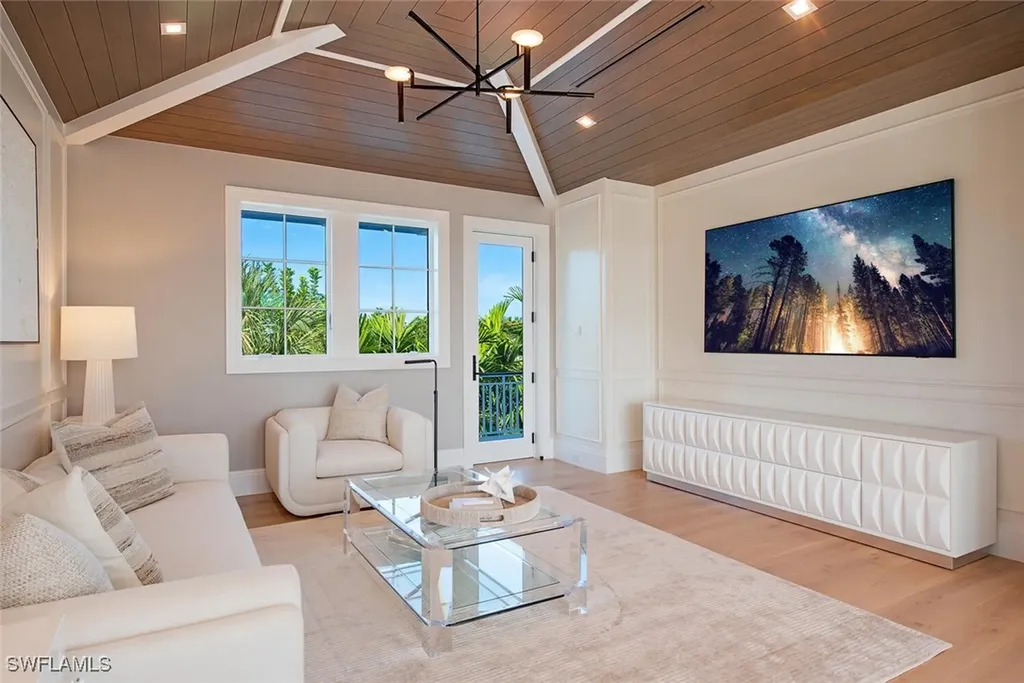 1731 Gordon Drive Naples FL 34102