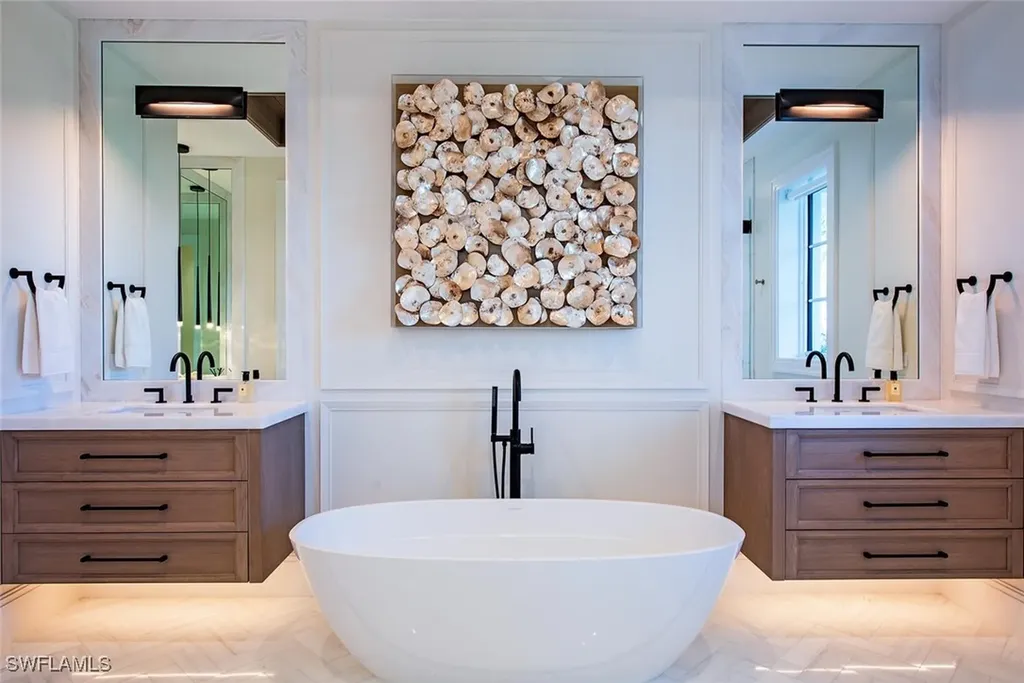 1731 Gordon Drive Naples FL 34102