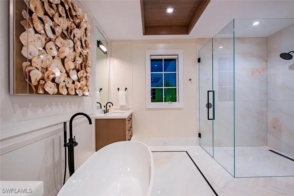 1731 Gordon Drive Naples FL 34102