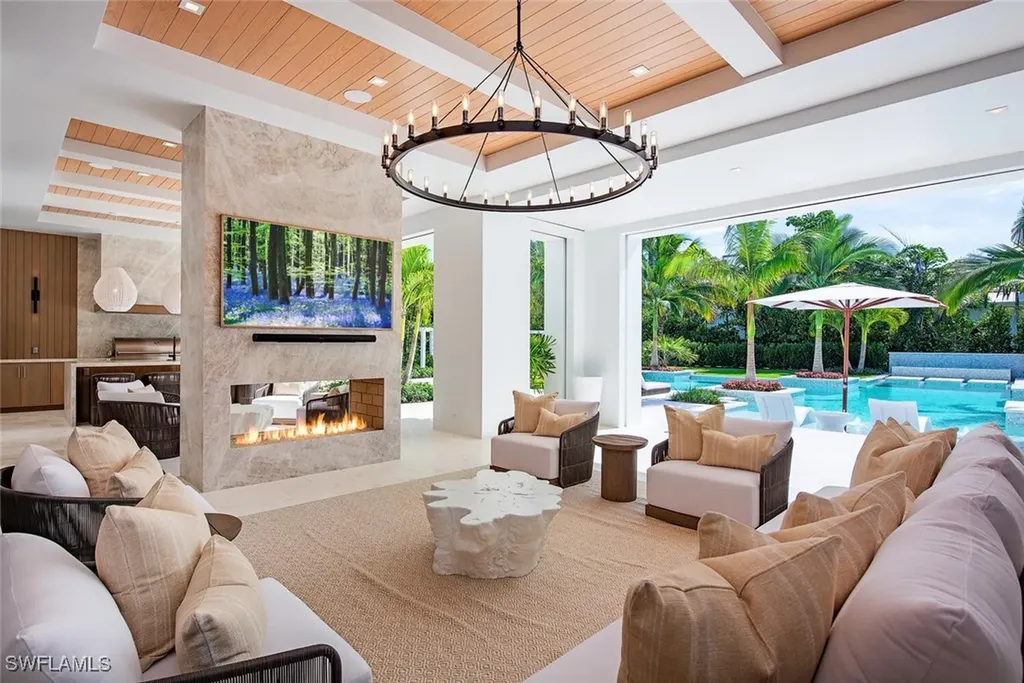 1731 Gordon Drive Naples FL 34102