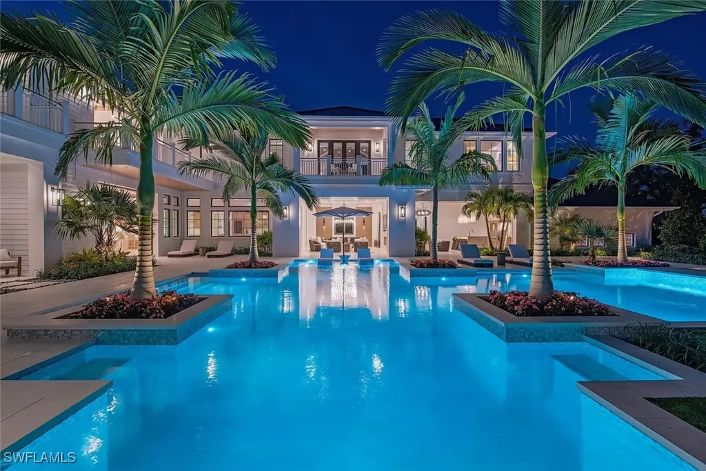 1731 Gordon Drive Naples FL 34102