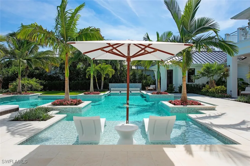 1731 Gordon Drive Naples FL 34102