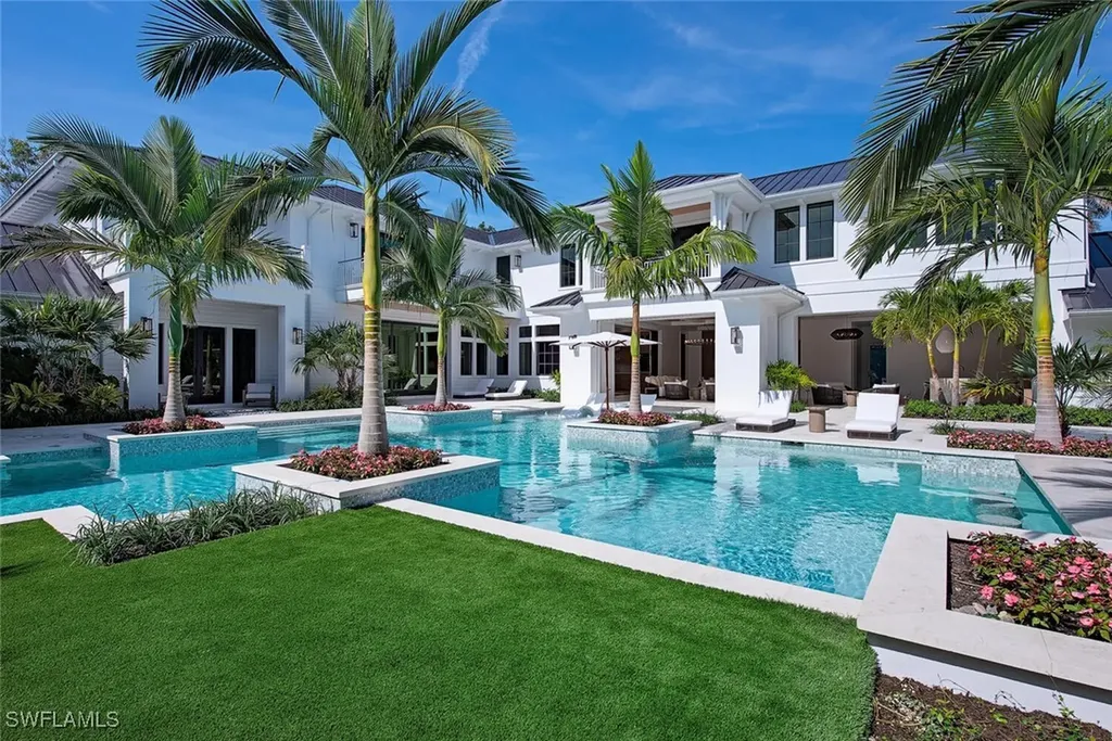 1731 Gordon Drive Naples FL 34102